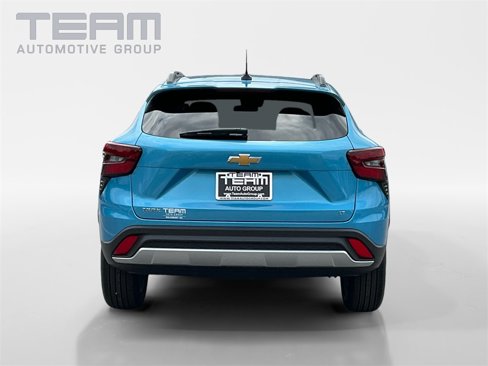 New 2025 Chevrolet Trax LT w/ Driver Confidence Package image 6