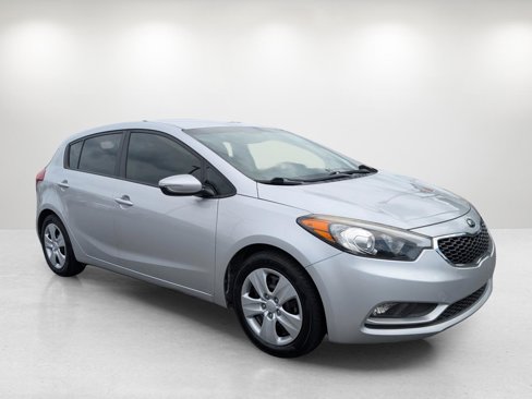 Used 2016 Kia Forte LX image 3
