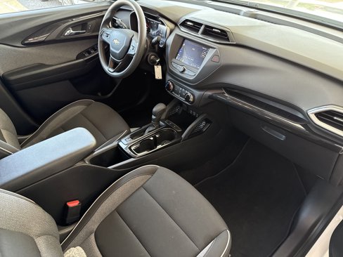 Used 2023 Chevrolet TrailBlazer LS image 14