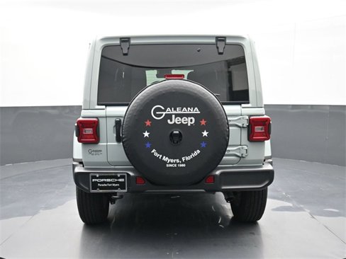 Used 2024 Jeep Wrangler Sahara w/ Technology Group image 19