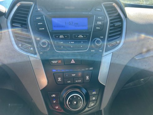 Used 2016 Hyundai Santa Fe Sport image 17