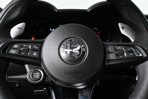 New 2024 Alfa Romeo Tonale Veloce image 10