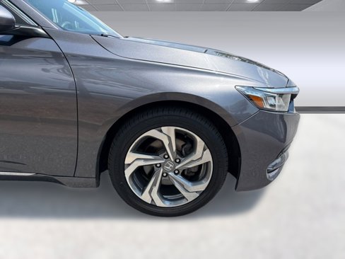 Used 2018 Honda Accord EX image 12