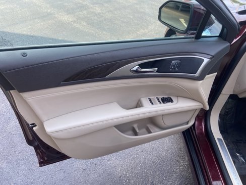 Used 2018 Lincoln MKZ Select w/ Select Plus Package image 10