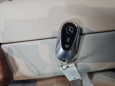 Certified 2022 Mercedes-Benz C 300 Sedan image 40