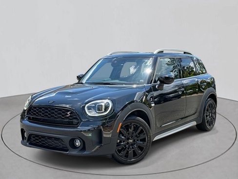 Used 2024 MINI Cooper Countryman S w/ Signature Upholstery Package image 1