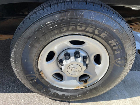 Used 2014 Chevrolet Express 2500 image 24