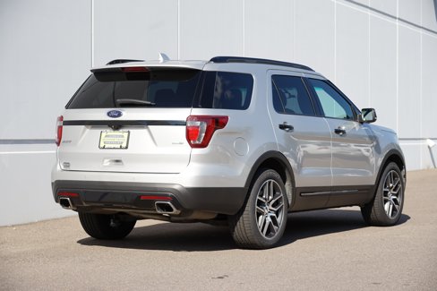 Used 2017 Ford Explorer Sport w/ Equipment Group 401A image 3