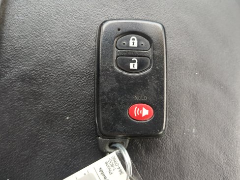 Used 2015 Toyota Prius V Two image 31