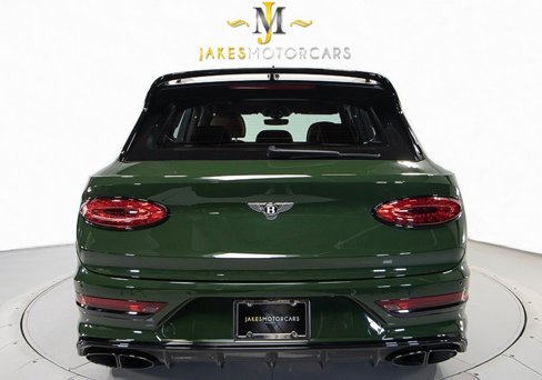 Used 2022 Bentley Bentayga image 9