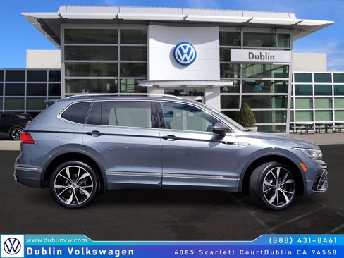 Certified 2022 Volkswagen Tiguan SEL R-Line image 3