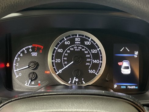 Used 2020 Toyota Corolla LE image 46