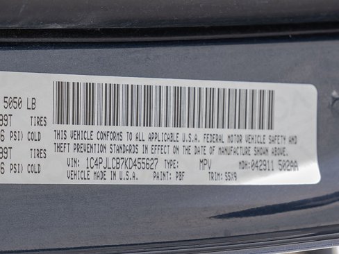 Used 2019 Jeep Cherokee Latitude w/ Popular Appearance Group image 34