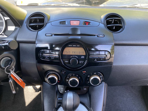 Used 2014 MAZDA MAZDA2 Sport image 16