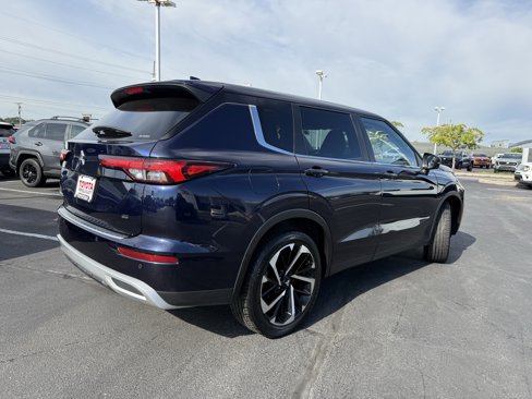 Used 2022 Mitsubishi Outlander SE image 9