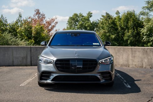Used 2023 Mercedes-Benz S 580 4MATIC Sedan image 2