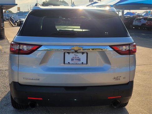 Used 2020 Chevrolet Traverse LT image 6