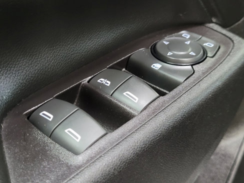 Used 2019 Chevrolet Equinox LT image 27
