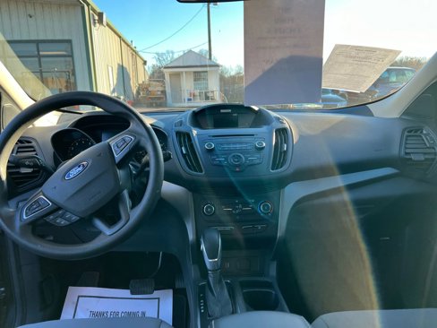 Used 2017 Ford Escape S image 7