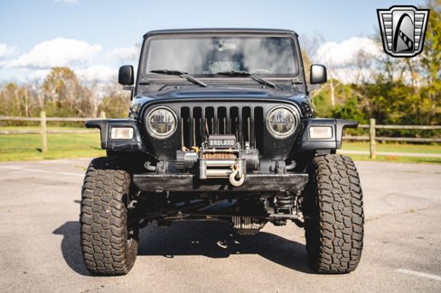 Used 2004 Jeep Wrangler 4WD image 9