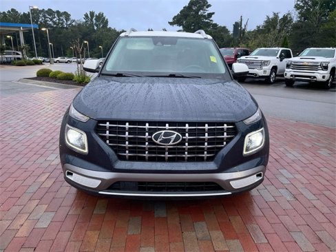 Used 2021 Hyundai Venue image 8