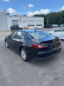 Used 2025 Toyota Camry LE image 7