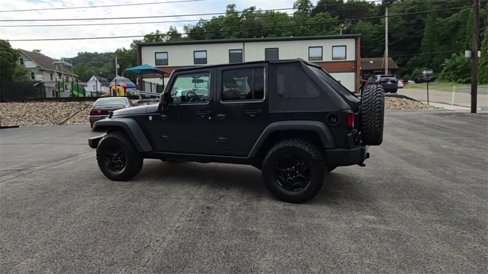 Used 2018 Jeep Wrangler Unlimited Sport image 7