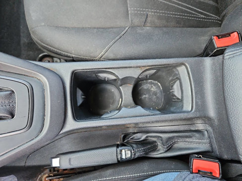 Used 2015 Ford Focus SE w/ SE Sport Package image 32