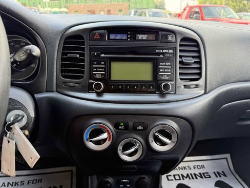 Used 2010 Hyundai Accent GS w/ Premium Pkg 3 image 15