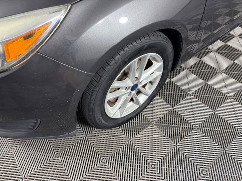 Used 2015 Ford Focus SE image 9