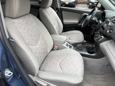 Used 2011 Toyota RAV4 4WD w/ Base L4 Extra Value Pkg image 19