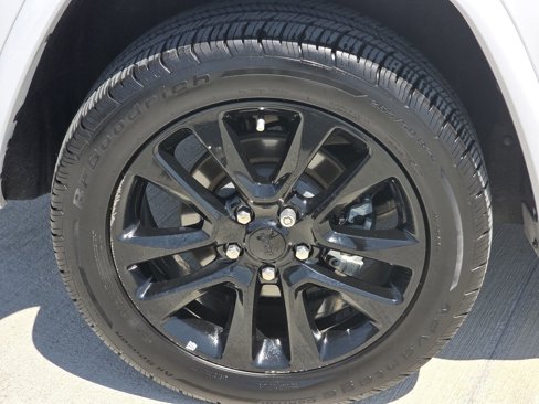 Used 2021 Jeep Grand Cherokee Laredo X image 16