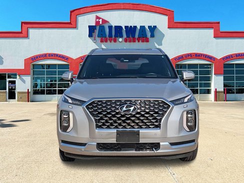 Used 2021 Hyundai Palisade Calligraphy image 2