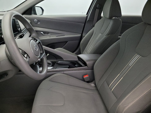 Used 2023 Hyundai Elantra SEL image 17