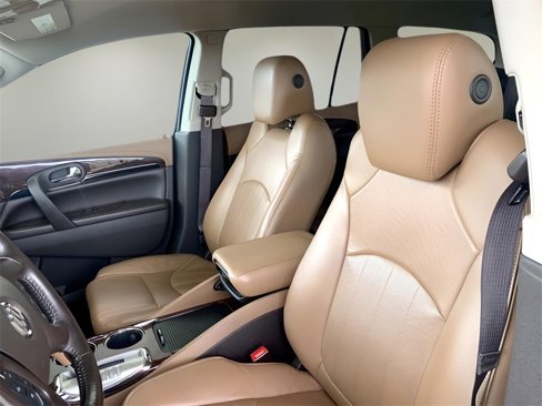Used 2017 Buick Enclave Leather image 16