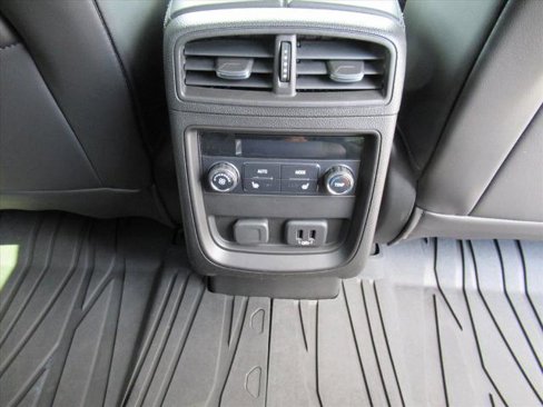 Used 2019 Buick Envision Essence image 29