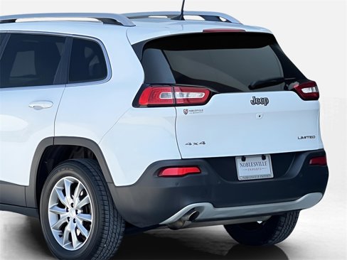 Used 2018 Jeep Cherokee Limited image 8