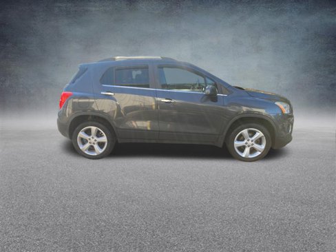 Used 2016 Chevrolet Trax LTZ image 9