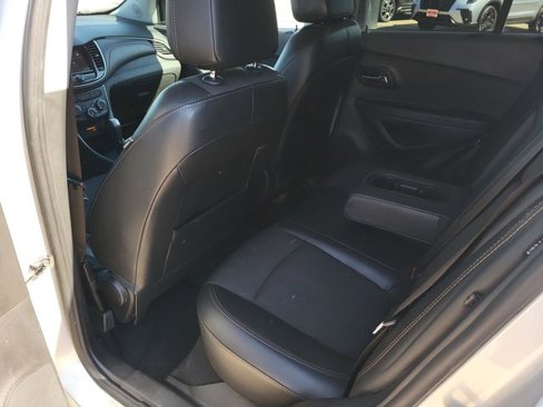 Used 2018 Chevrolet Trax LT w/ Redline Edition image 23