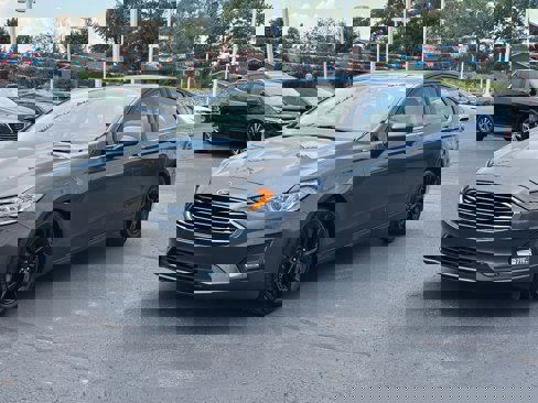 Used 2020 Ford Fusion SE w/ Equipment Group 151A image 1