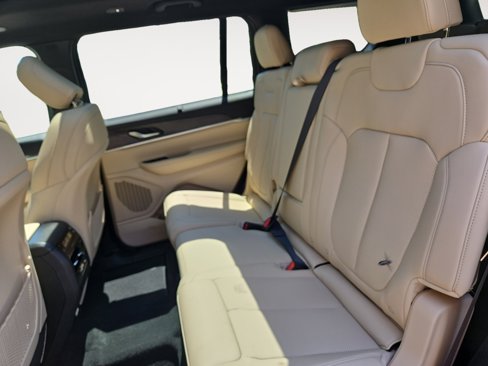 New 2025 Jeep Grand Cherokee L Limited w/ Luxury Tech Group II image 13