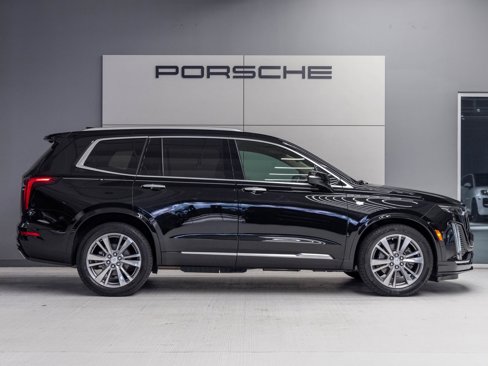 Used 2024 Cadillac XT6 Premium Luxury w/ Platinum Package image 8