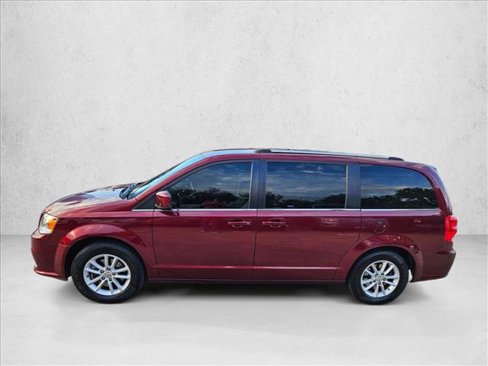 Used 2019 Dodge Grand Caravan SXT image 9