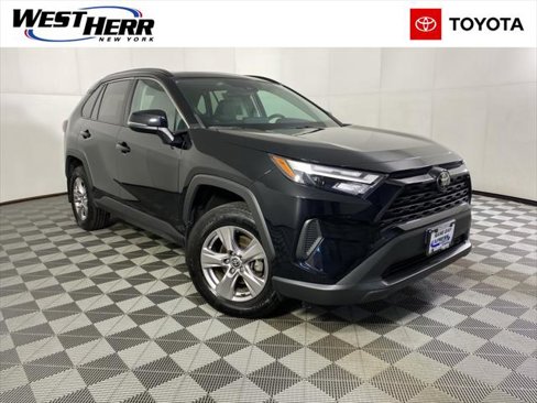 Certified 2022 Toyota RAV4 XLE image 1