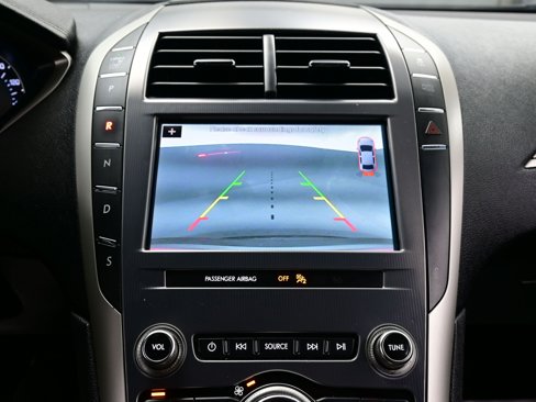Used 2019 Lincoln MKZ Premiere image 18