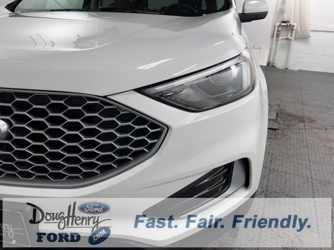 Used 2024 Ford Edge SEL image 11