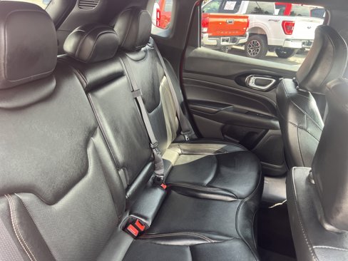 Used 2023 Jeep Compass Limited image 13