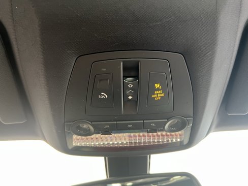 Used 2014 BMW 750Li xDrive image 21