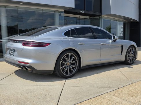 Used 2020 Porsche Panamera 4S image 9