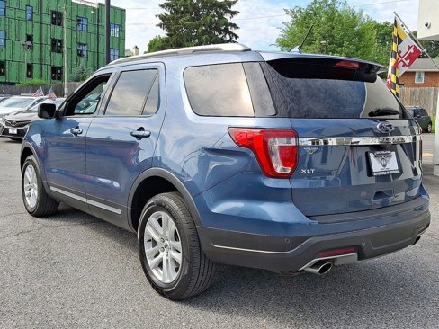 Used 2019 Ford Explorer XLT w/ Equipment Group 202A image 6